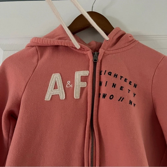 Sold yard sale Abercrombie & Fitch Coral Pink Sweatshirt Hoodie Zip-Up - Picture 3 of 5